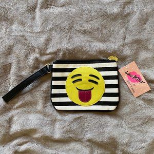 🌸 SALE Betsey Johnson Wristlet